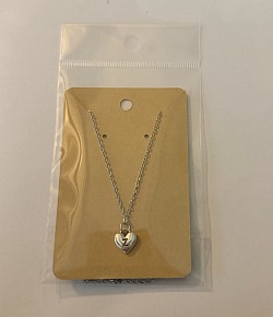 Collier avec pendentif en forme de cœur et lettre Z