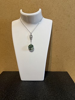Collier avec cercle en verre, arbre de vie 5€