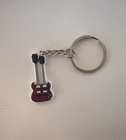 Guitare en porte-clés 5€