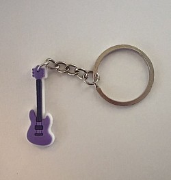 Guitare en porte-clés 5€