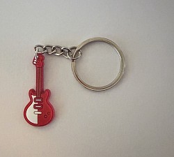 Guitare en porte-clés 5€