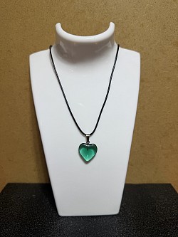 colliers avec pendentifs en forme de cœur en cristal, N 35