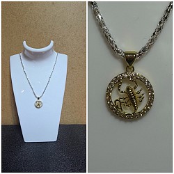 Collier avec signe astrologique 12€