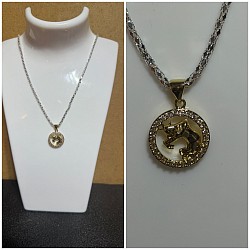 Collier avec signe astrologique 12€