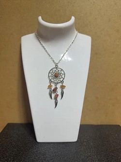 Collier avec pendentif N20 5€