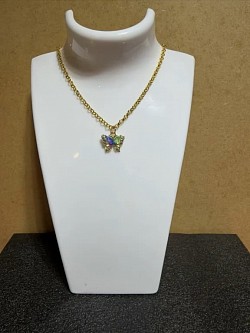 Collier avec pendentif papillon et diamants  N22 5€
